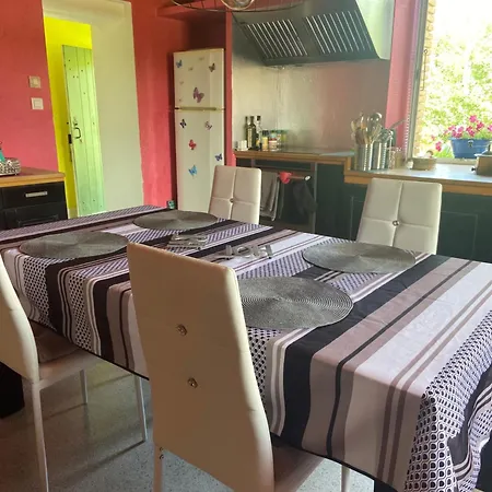 Bed & Breakfast Deux Personnes, Lit Pour Bebe 4*